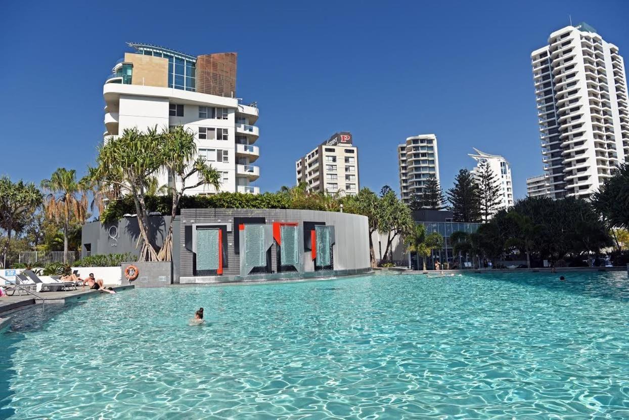 Serain Residences On 9 Hamilton Avenue Gold Coast Exterior photo