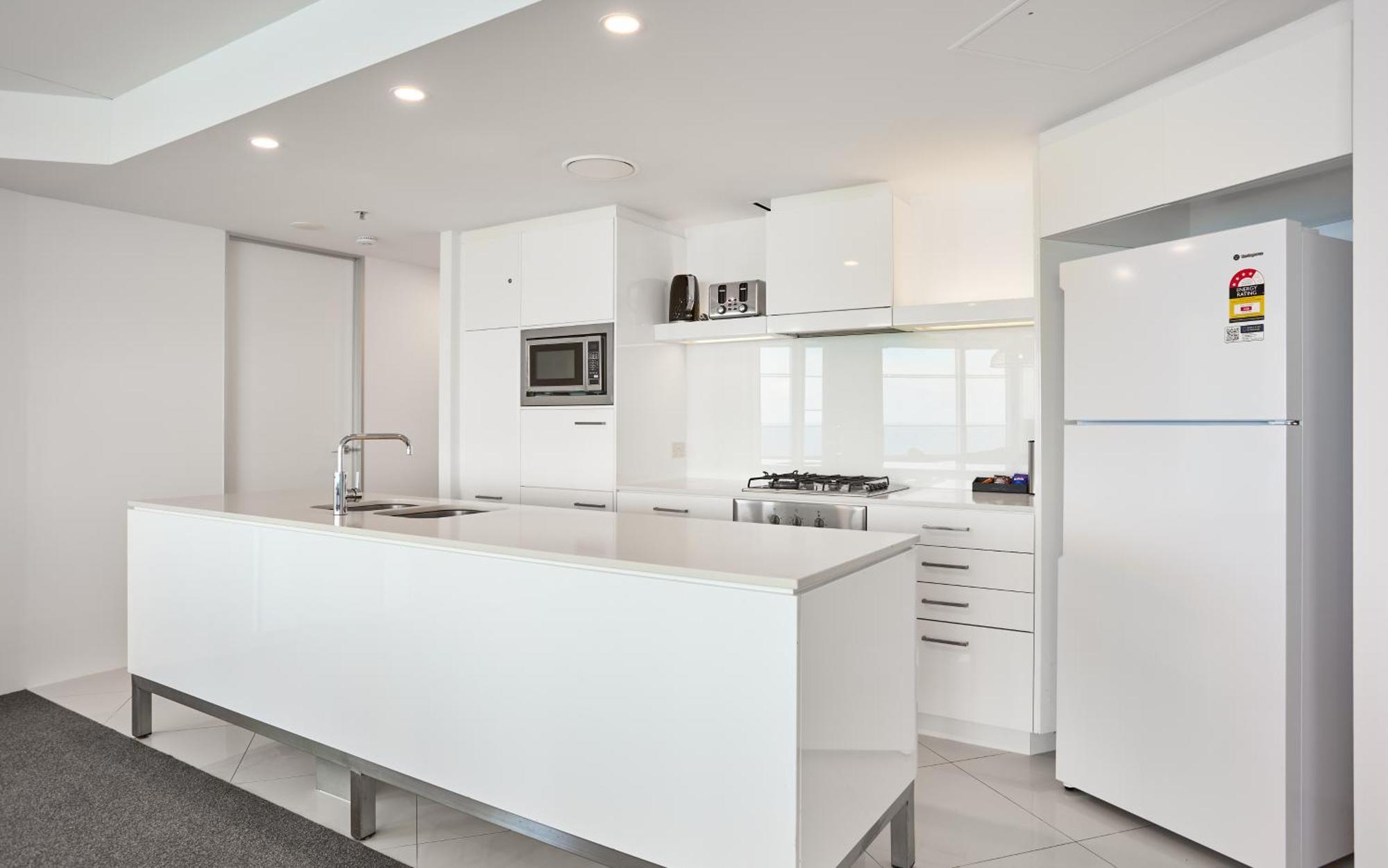 Serain Residences On 9 Hamilton Avenue Gold Coast Exterior photo